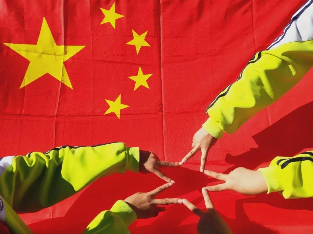 逃出上锁的现代房间2