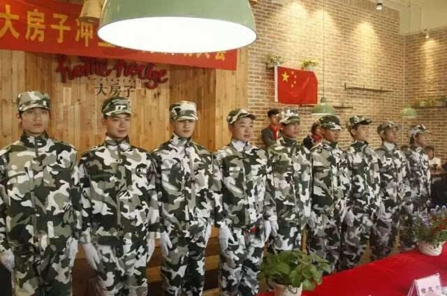 射击红色鸟