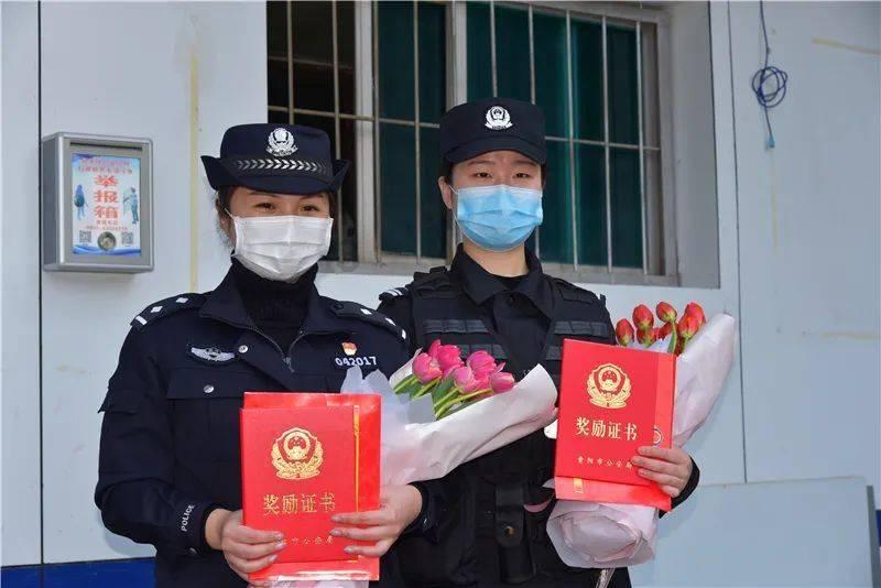小猫钓鱼游戏龙王版有船