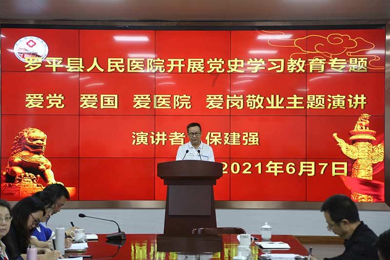 江西南昌:凤凰沟梅花竞相开放 汉服游客拍照打卡忙