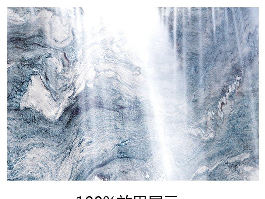 浇花的漂亮女孩